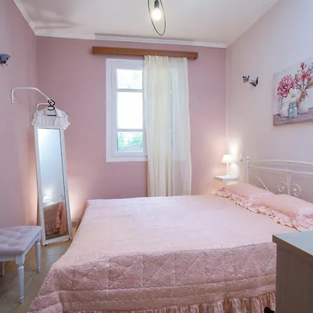 Elena's House Lefkadas Daire *
